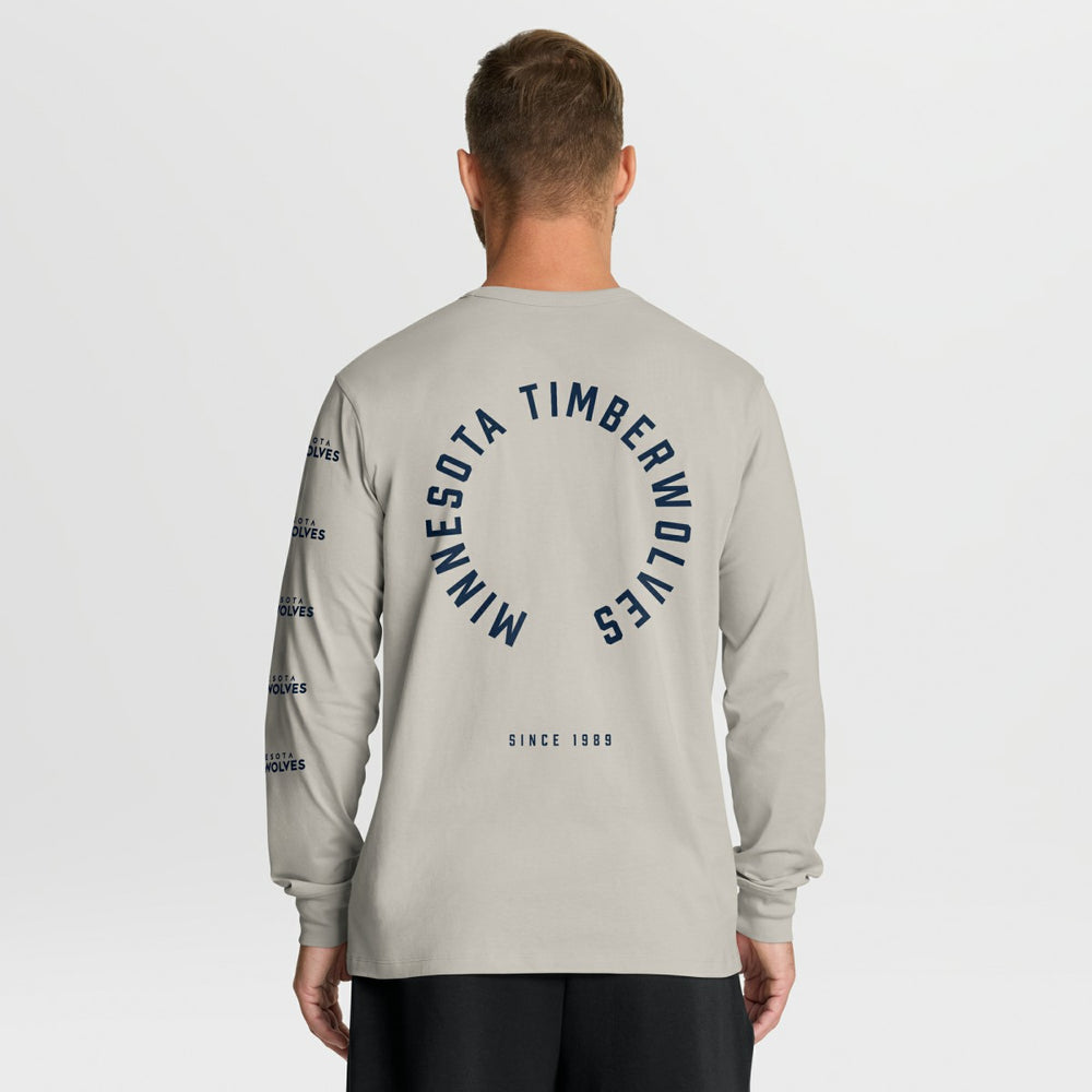 Fanatics - Minnesota Timberwolves Crossover Collection Ball Screen Action Premium Long Sleeve T-Shirt - Cream
