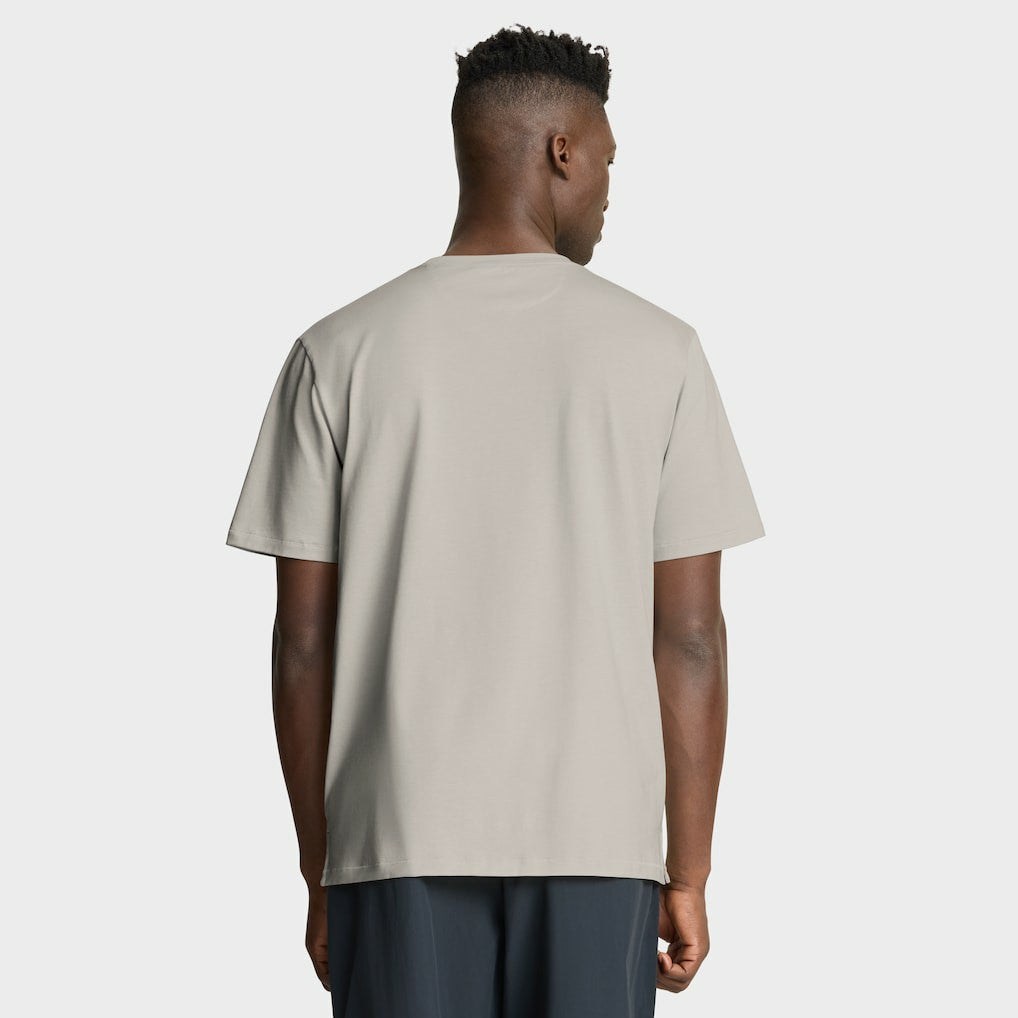 Fanatics - New York Knicks Crossover Collection Pull Up Jumper Shot Premium T-Shirt - Cream