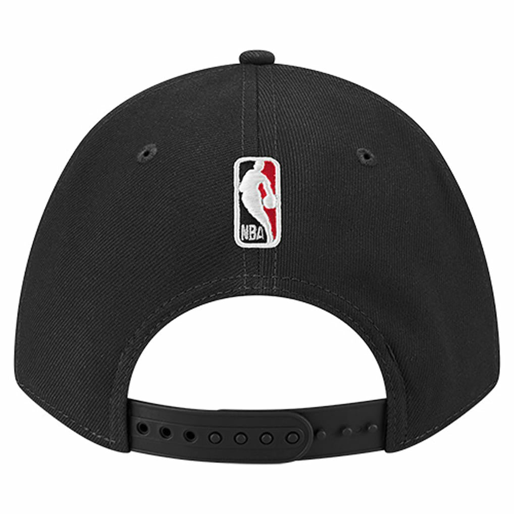 New Era - Chicago Bulls 9FORTY Stock M-Crown Adjustable Hat - Black