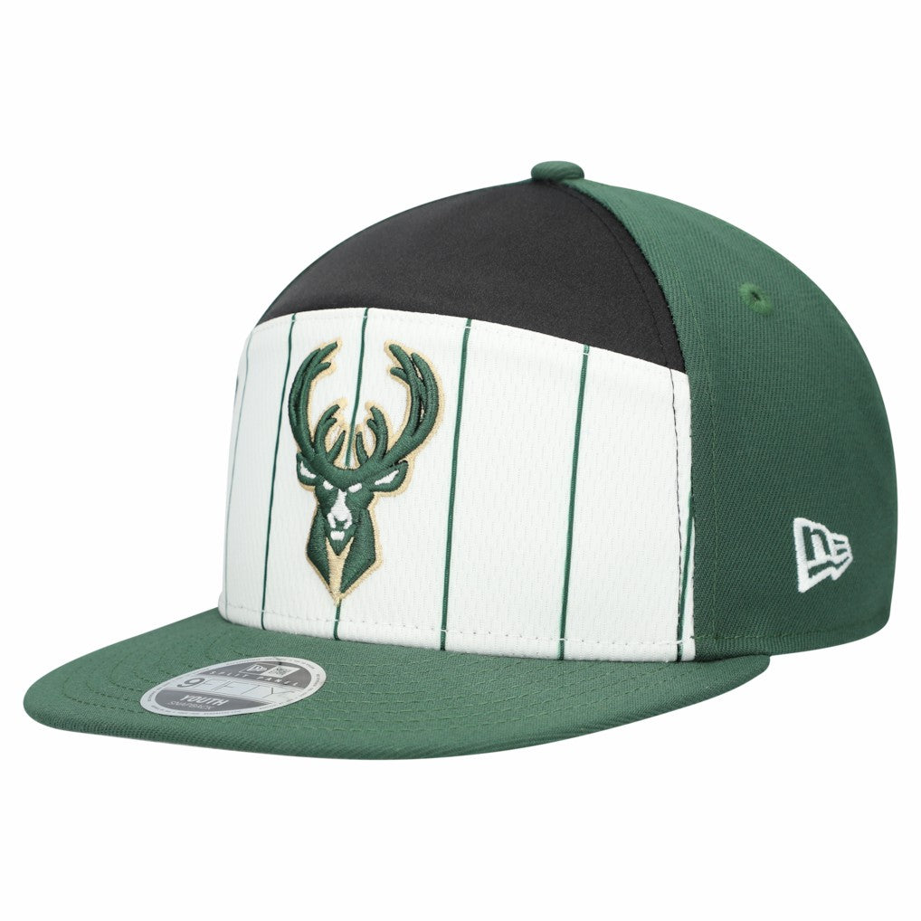 New Era - Milwaukee Bucks Youth 2025 NBA Tip Off Split Panel 9FIFTY Snapback Hat - White/Hunter Green