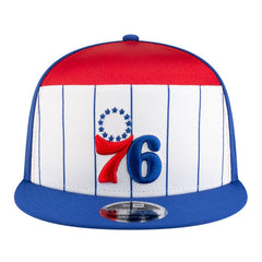 New Era - Philadelphia 76ers Youth 2025 NBA Tip Off Split Panel 9FIFTY Snapback Hat - White/Blue