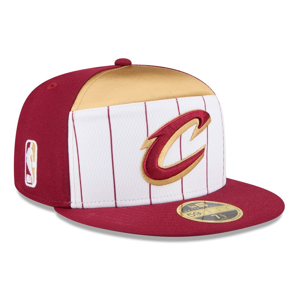 New Era - Cleveland Cavaliers 2025 NBA Tip Off Split Panel 59FIFTY Fitted Hat - White/Wine