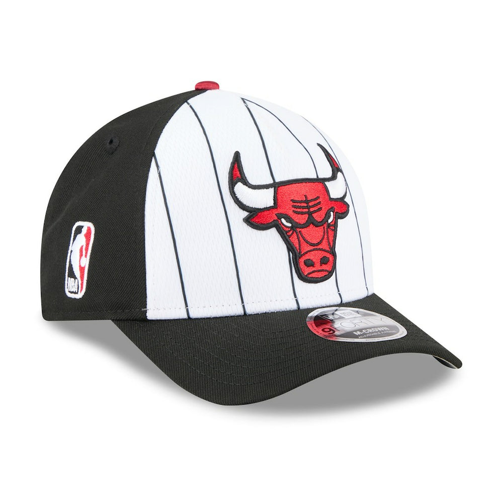 New Era - Chicago Bulls 2025 NBA Tip Off M-Crown A-Frame 9FORTY Adjustable Hat - White/Black