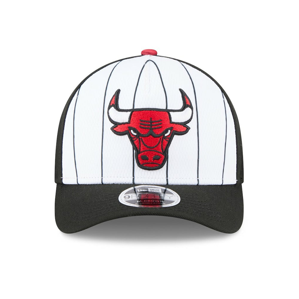 New Era - Chicago Bulls 2025 NBA Tip Off M-Crown A-Frame 9FORTY Adjustable Hat - White/Black