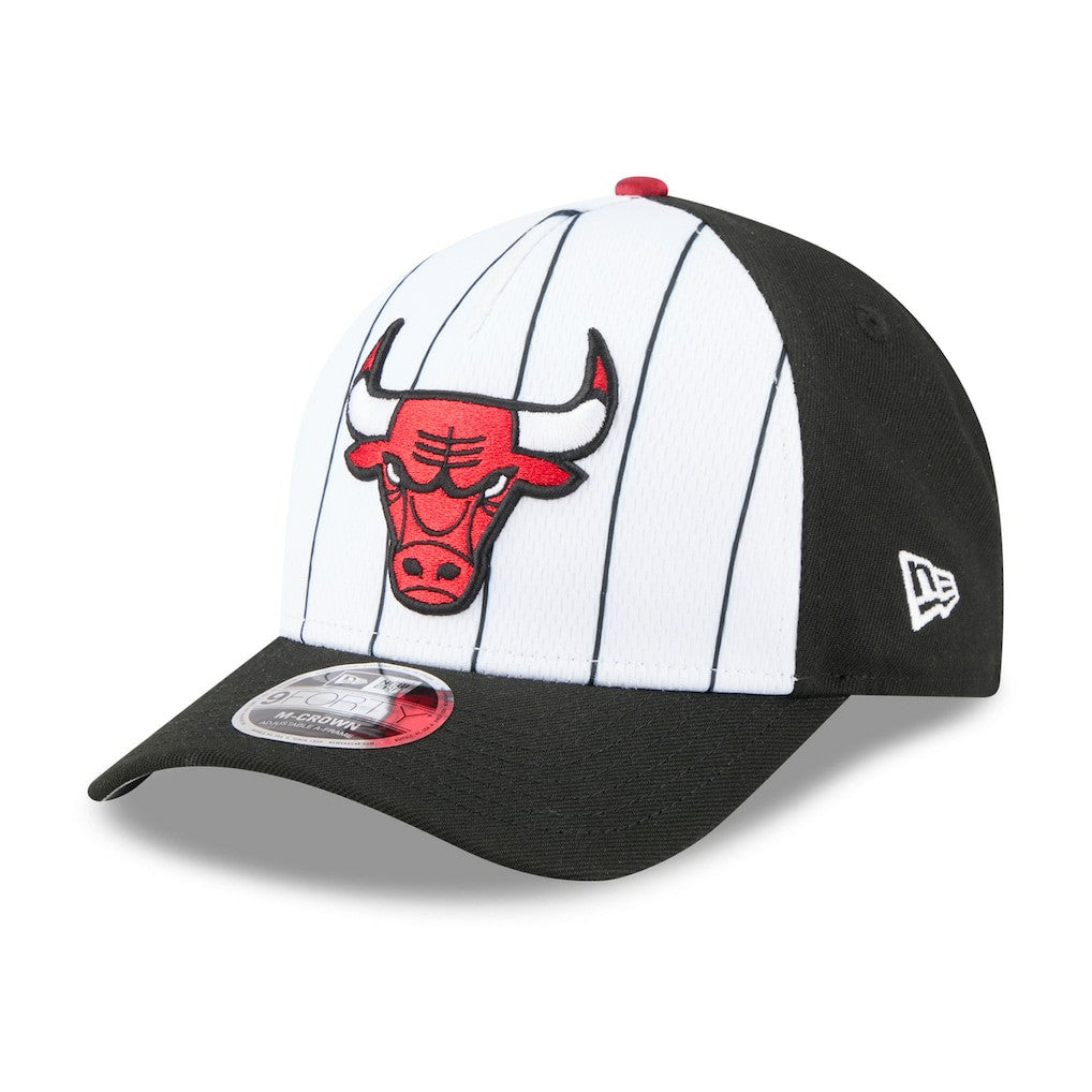 New Era - Chicago Bulls 2025 NBA Tip Off M-Crown A-Frame 9FORTY Adjustable Hat - White/Black