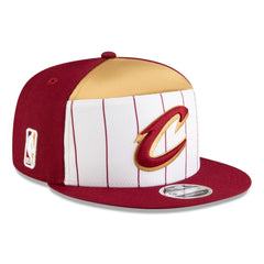 New Era - Cleveland Cavaliers 2025 NBA Tip Off Split Panel 9FIFTY Snapback Hat - White/Wine