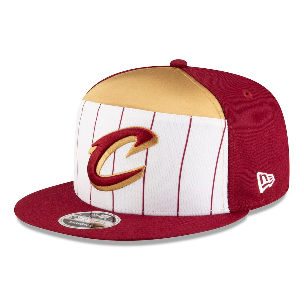 New Era - Cleveland Cavaliers 2025 NBA Tip Off Split Panel 9FIFTY Snapback Hat - White/Wine