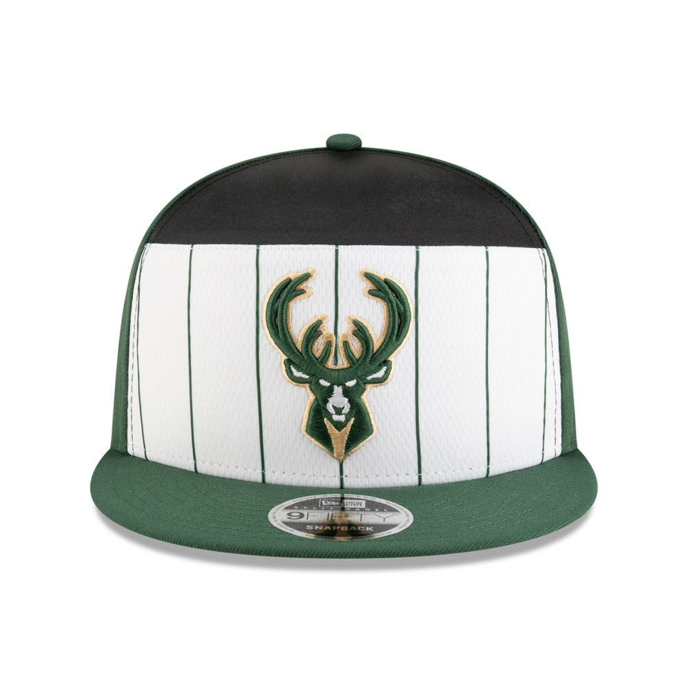 New Era - Milwaukee Bucks 2025 NBA Tip Off Split Panel 9FIFTY Snapback Hat - White/Hunter Green