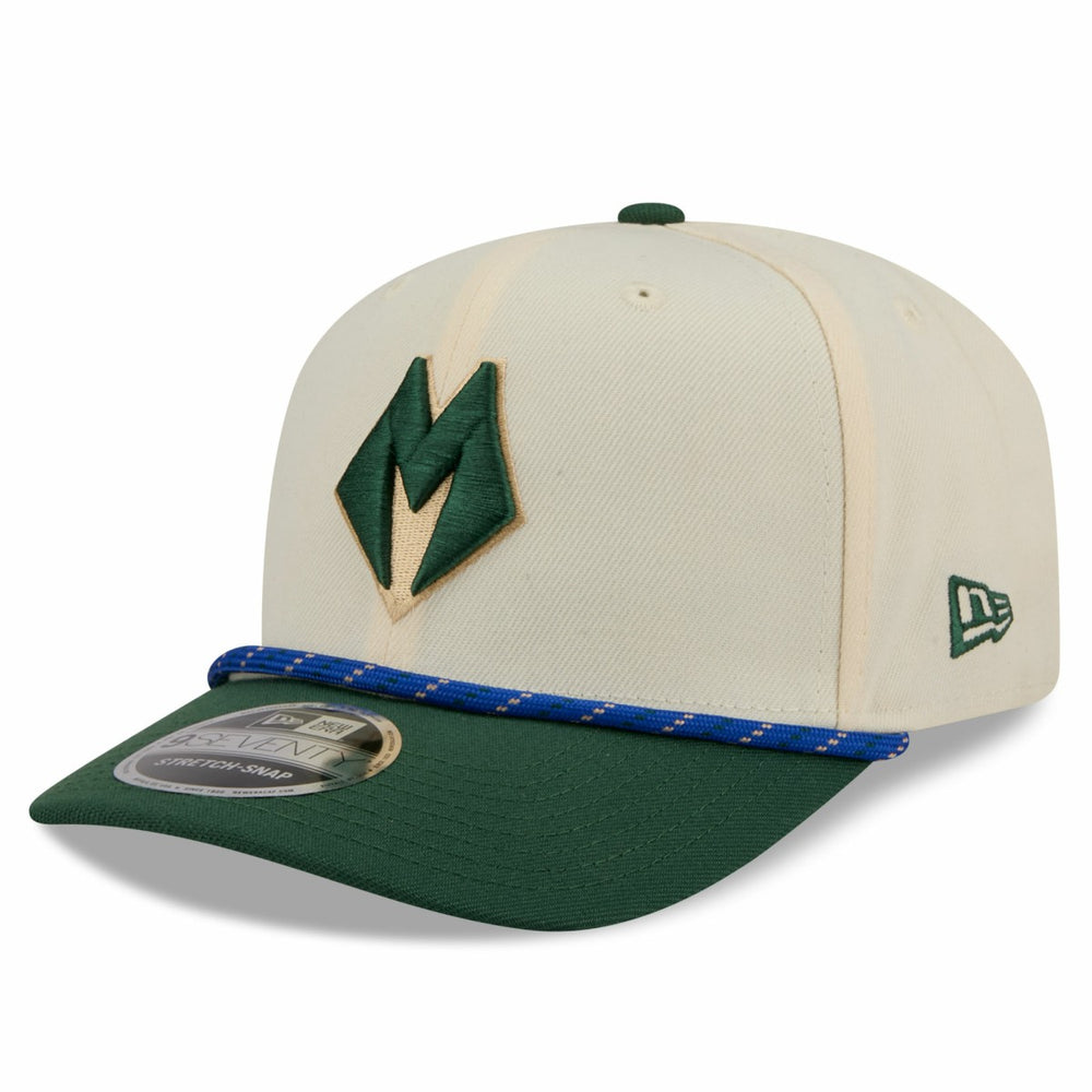New Era - Milwaukee Bucks 2025/26 City Edition 9SEVENTY Adjustable Hat - Cream/Hunter Green