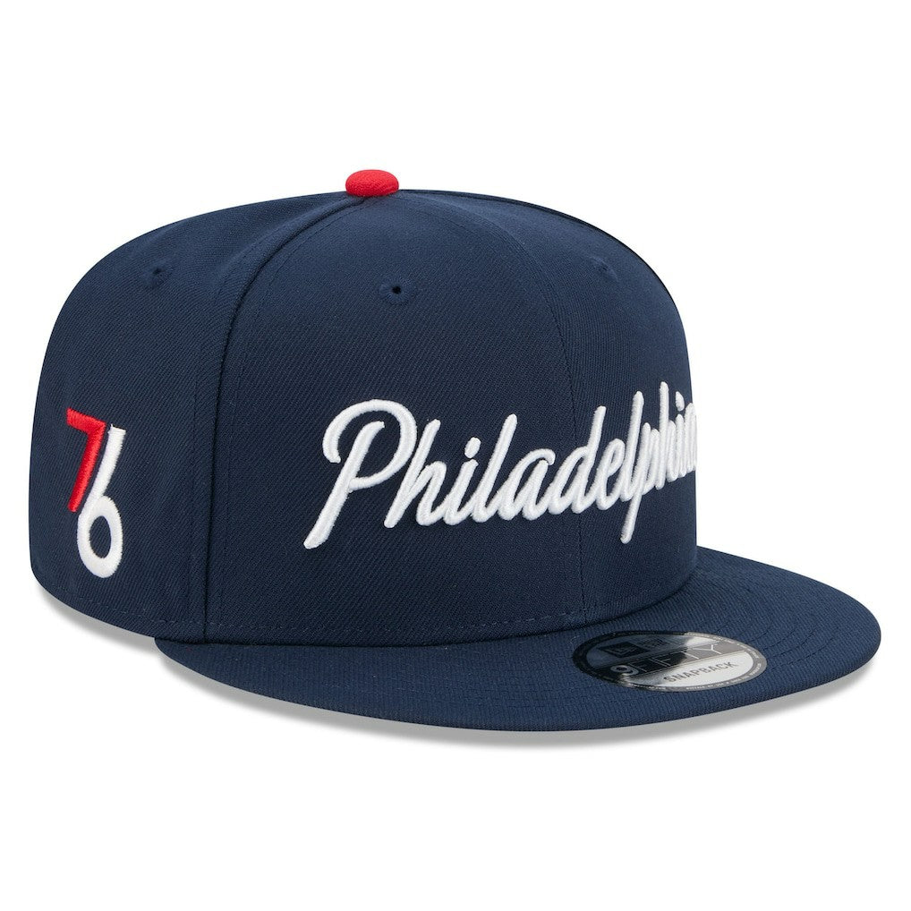 New Era - Philadelphia 76ers Youth 2025/26 City Edition 9FIFTY Snapback Hat - Navy