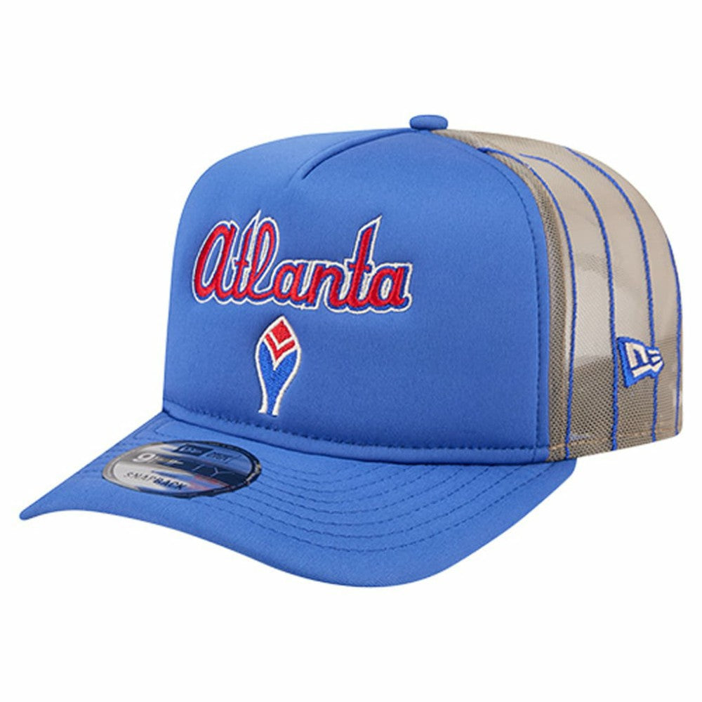 Atlanta Braves New Era Vintage Arched Foam Front 9FIFTY A-Frame Adjustable Trucker Hat Lifestyle