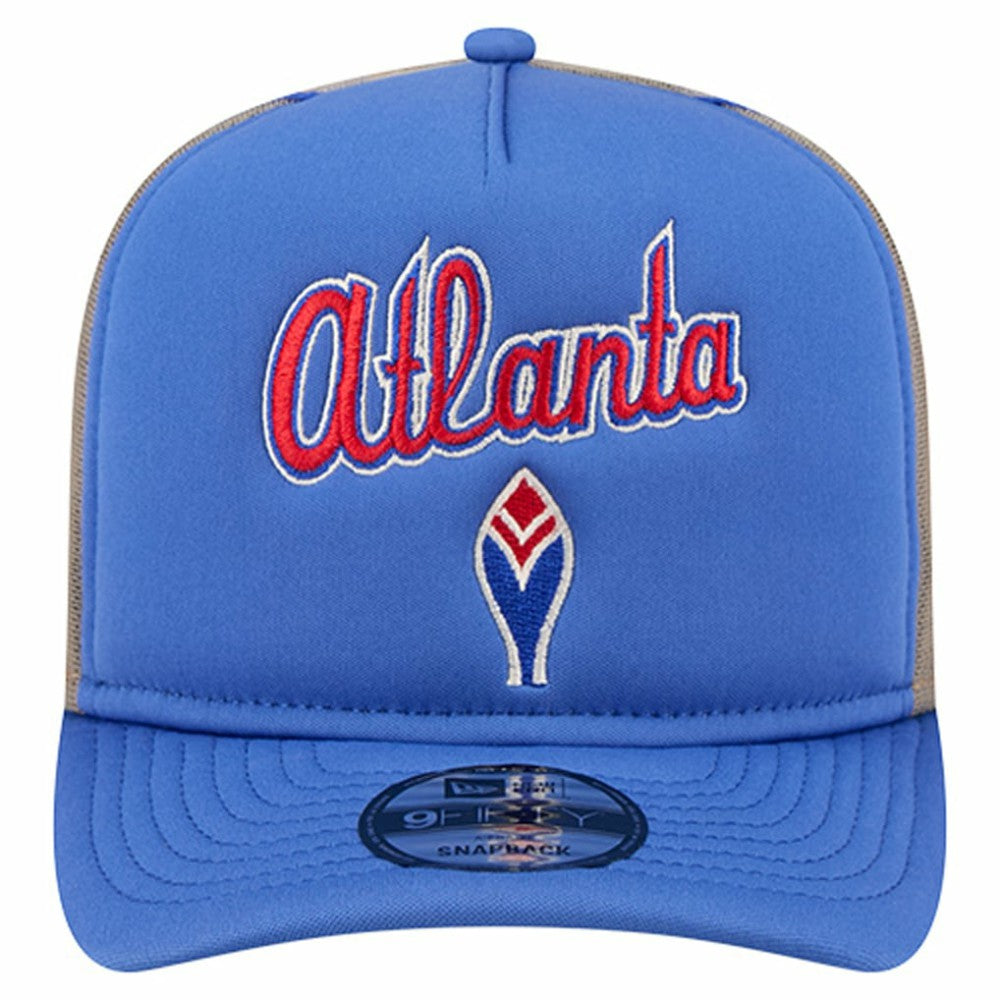 Atlanta Braves New Era Vintage Arched Foam Front 9FIFTY A-Frame Adjustable Trucker Hat Lifestyle
