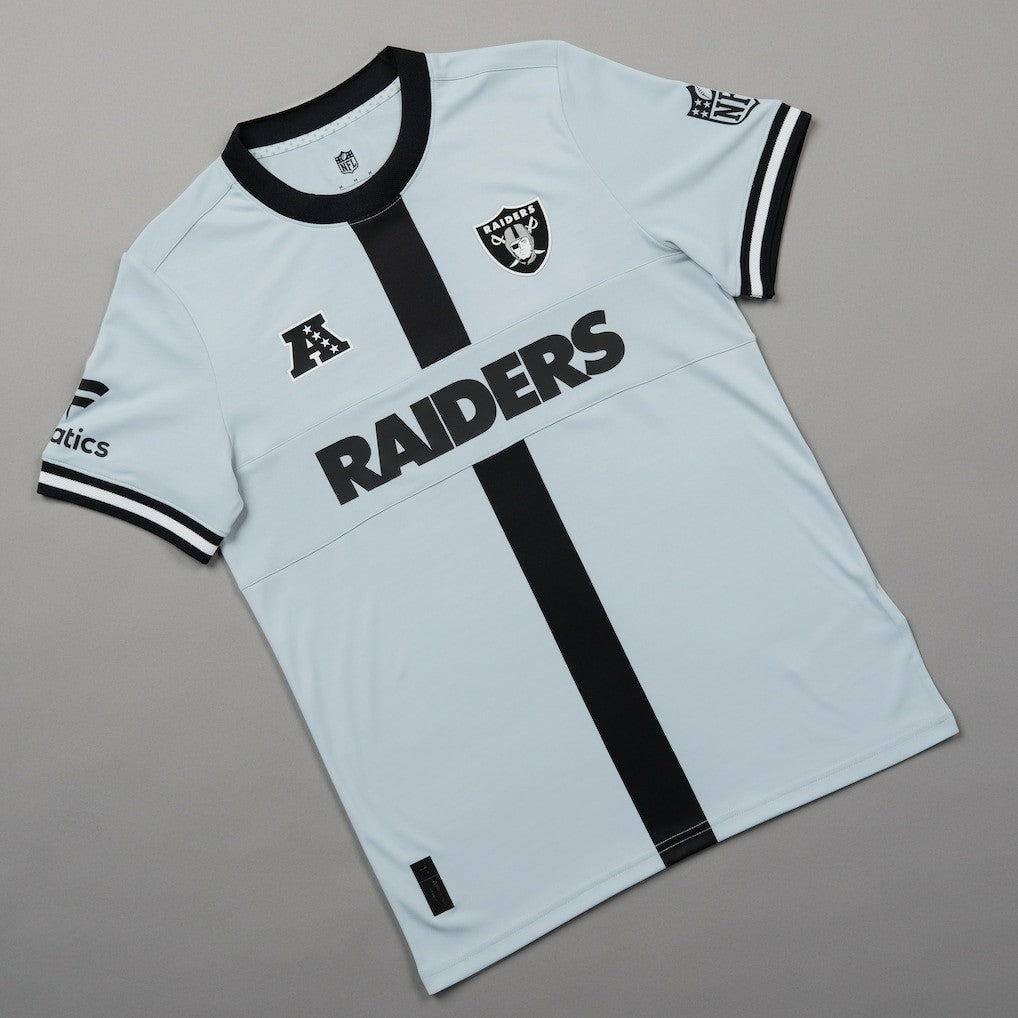 Las Vegas Raiders NFL Football x Football Fan Top Silver - Fanatics