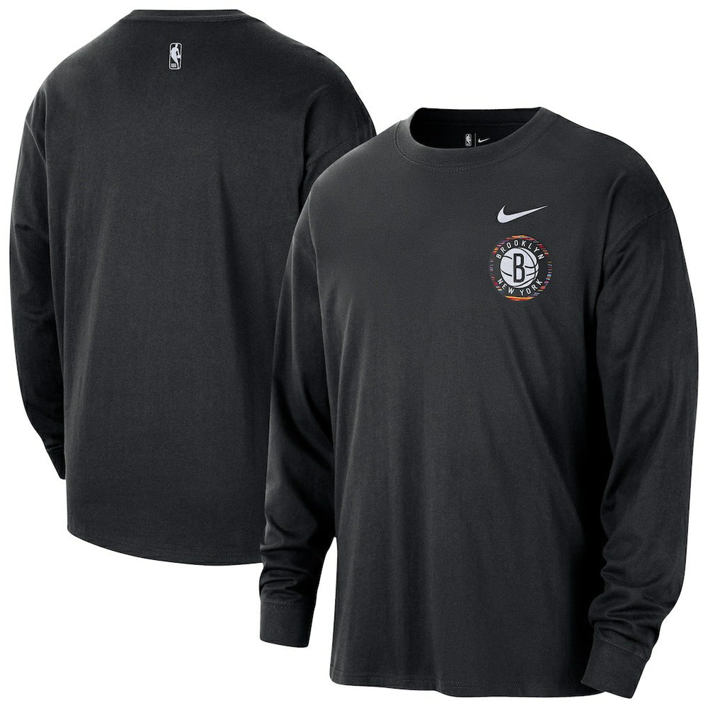 Nike - Brooklyn Nets 2025/26 City Edition Remix Essential Logo Long Sleeve T-Shirt - Black