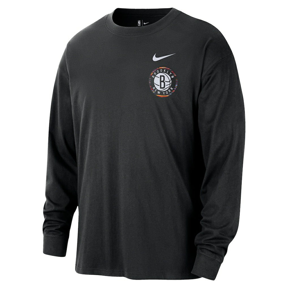 Nike - Brooklyn Nets 2025/26 City Edition Remix Essential Logo Long Sleeve T-Shirt - Black