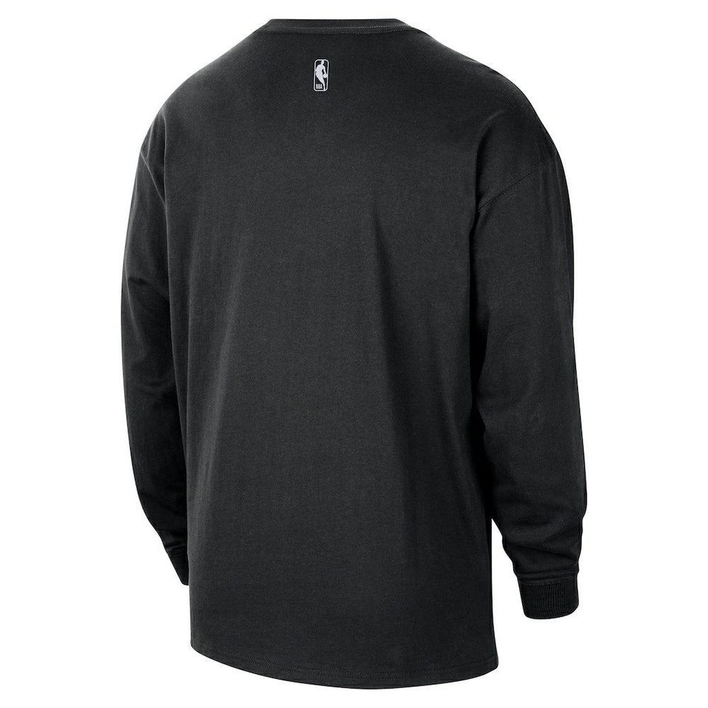 Nike - Brooklyn Nets 2025/26 City Edition Remix Essential Logo Long Sleeve T-Shirt - Black