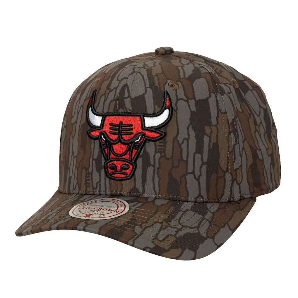 Mitchell & Ness - Chicago Bulls Hidden Pro-Crown Adjustable Hat - Camo