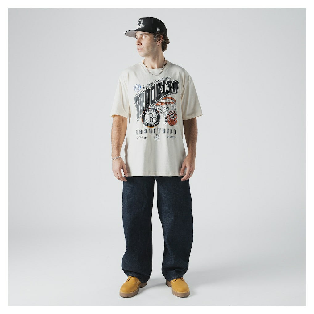 New Era - Brooklyn Nets Oversized City Edition Remix Vintage T-Shirt - Cream