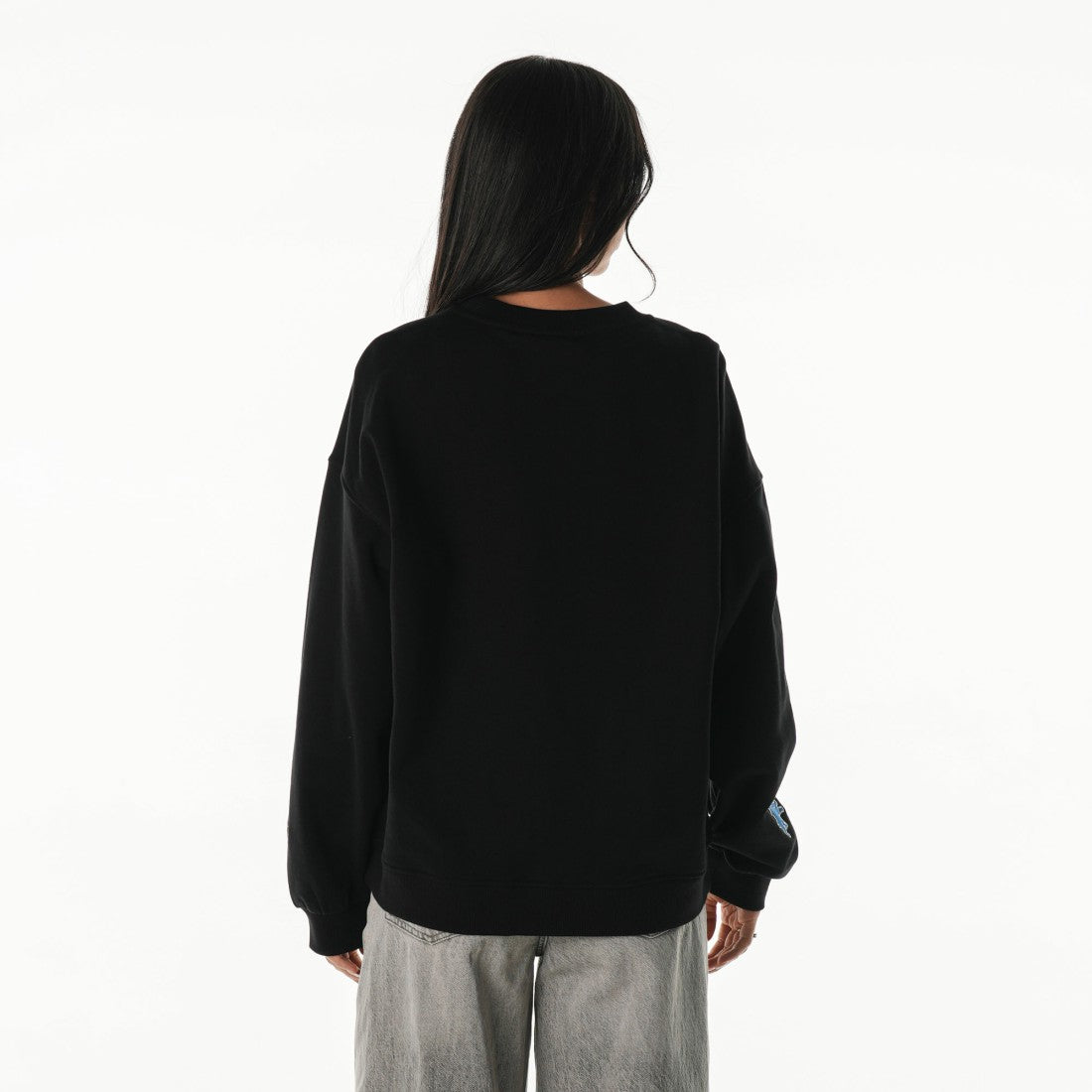 Detroit Lions The Wild Collective Women's Rock Crystal Oversized Crewneck Sweatshirt Black - NFL