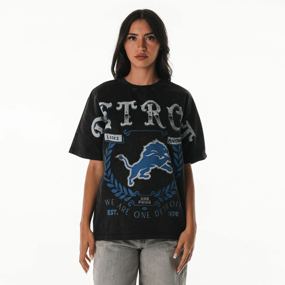 Detroit Lions The Wild Collective Women's Oversized Laurel Graphic Dolman T-Shirt Black - NFL