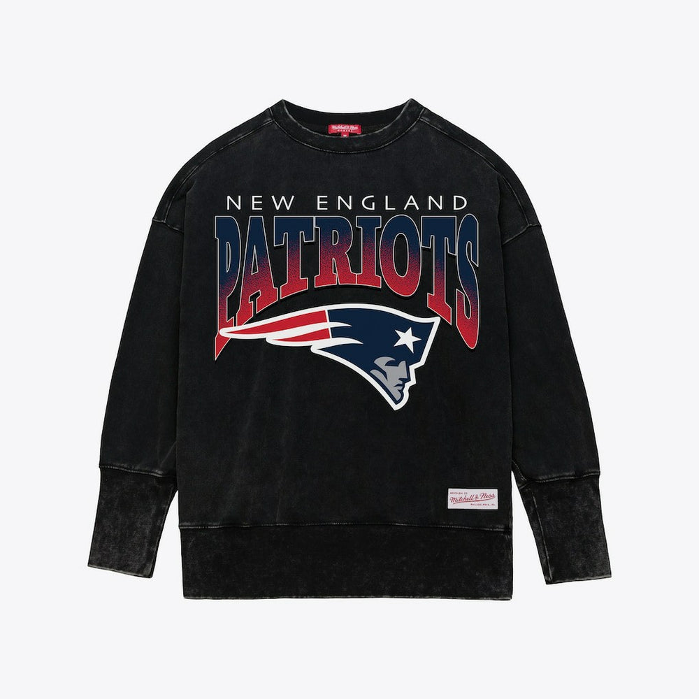 New England Patriots Women's Delineate Mineral Wash Crewneck Sweatshirt Black - Mitchell & Ness