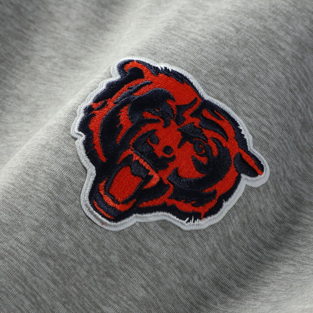 Chicago Bears Antigua Urgent Pullover Hoodie Heather Gray/Navy - NFL
