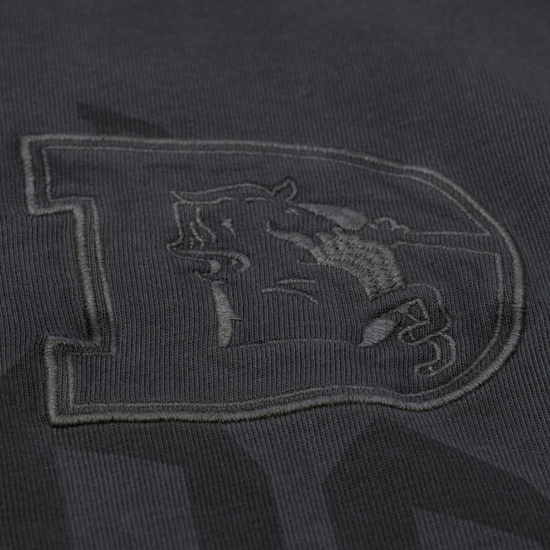 Denver Broncos Downtown Collection Premium Vintage Logo T-Shirt Black - Mitchell & Ness