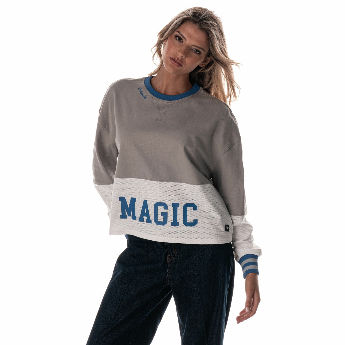 NBA - Orlando Magic The Wild Collective Women's Cropped Long-Sleeve Fashion Crewneck Sweatshirt - Gray