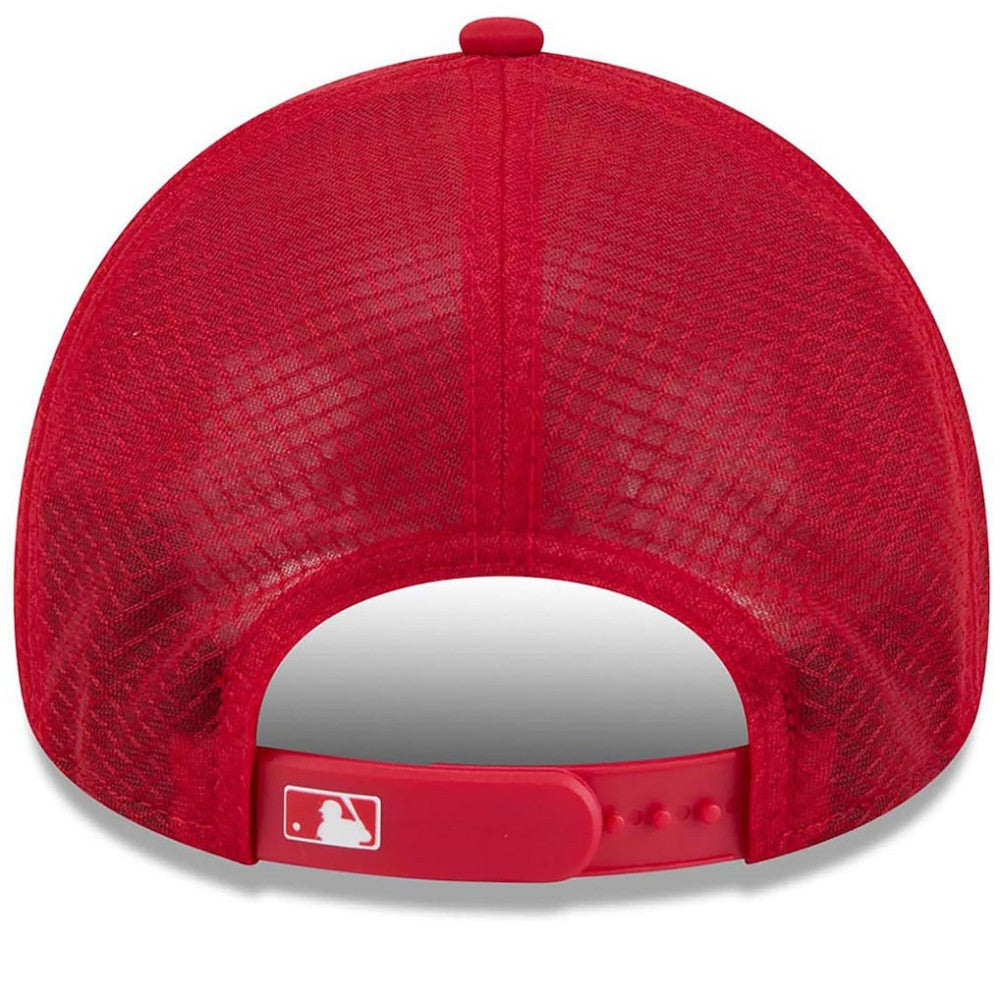 Toronto Blue Jays New Era 2026 Batting Practice Alternate Apex 9FORTY Adjustable Hat Lifestyle