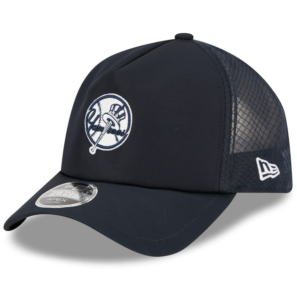 New York Yankees New Era 2026 Batting Practice Alternate Apex 9FORTY Adjustable Hat Clearance