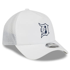 Detroit Tigers New Era 2026 Batting Practice Apex 9FORTY Adjustable Trucker Hat Lifestyle
