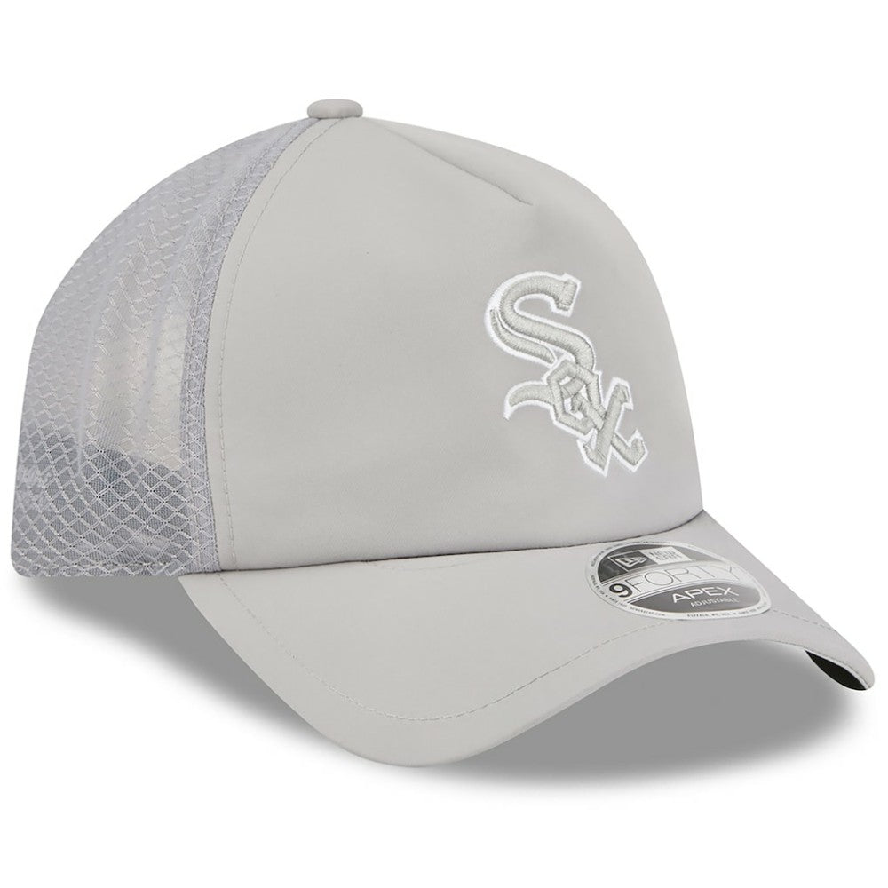 Chicago White Sox New Era 2026 Batting Practice Apex 9FORTY Adjustable Trucker Hat for sale