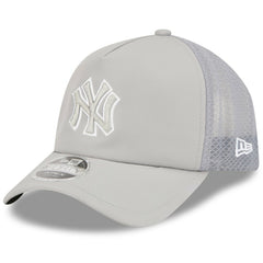 New York Yankees New Era 2026 Batting Practice Apex 9FORTY Adjustable Trucker Hat On Sale