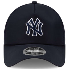 New York Yankees New Era 2026 Batting Practice Apex 9FORTY Adjustable Trucker Hat Lifestyle