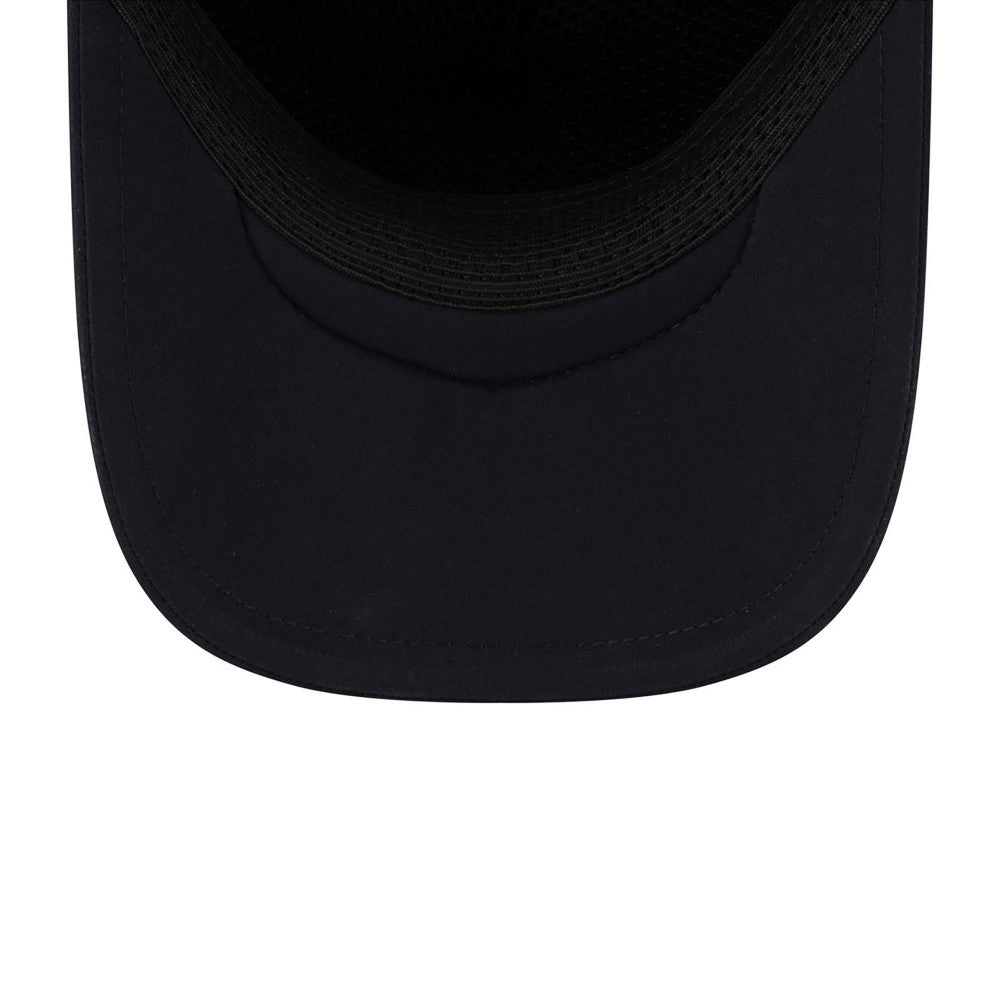 New York Yankees New Era 2026 Batting Practice Apex 9FORTY Adjustable Trucker Hat Lifestyle