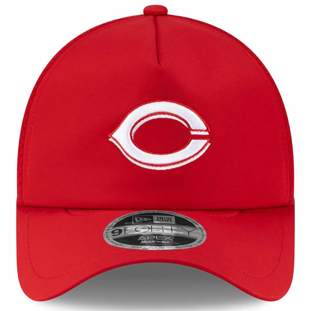 Cincinnati Reds New Era 2026 Batting Practice Apex 9FORTY Adjustable Trucker Hat Lifestyle