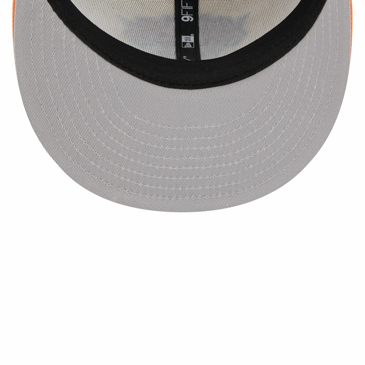 New Era - New York Knicks 2025/26 City Edition Alternate 9FIFTY Snapback Hat - Cream