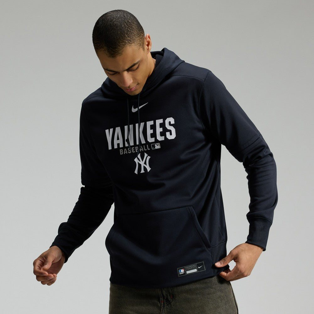 New York Yankees Nike Authentic Collection Therma-FIT Hoodie Lifestyle
