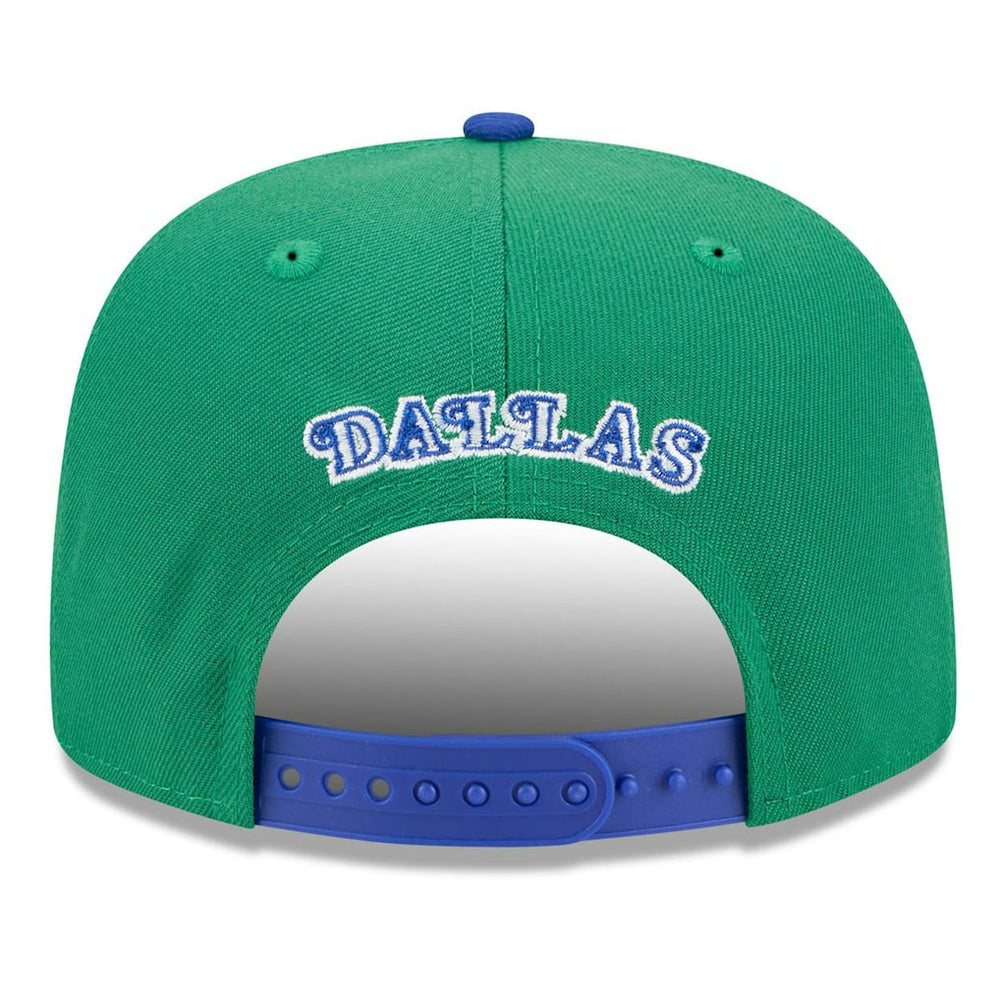 New Era - Dallas Mavericks 2025/26 Classic Edition Jersey Hook A-Frame 9FIFTY Snapback Hat - Green/Blue