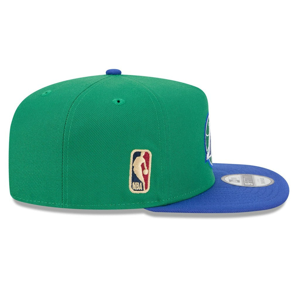 New Era - Dallas Mavericks 2025/26 Classic Edition Jersey Hook A-Frame 9FIFTY Snapback Hat - Green/Blue