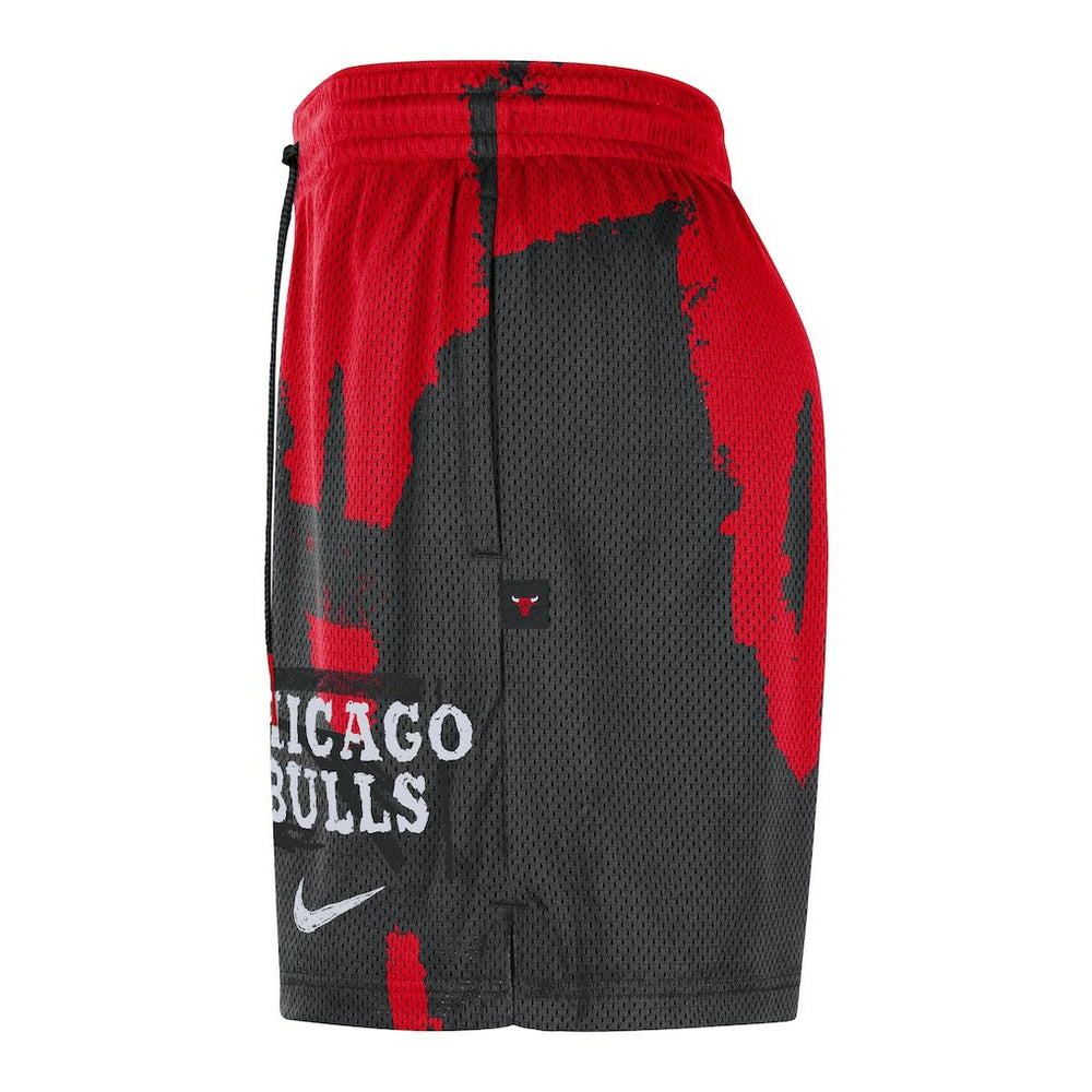 Nike - Chicago Bulls Courtside Club Dri-FIT Practice Shorts - Black/Red