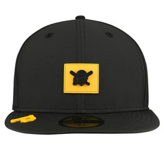 Pittsburgh Pirates New Era 2026 Clubhouse Alternate 59FIFTY Fitted Hat Lifestyle