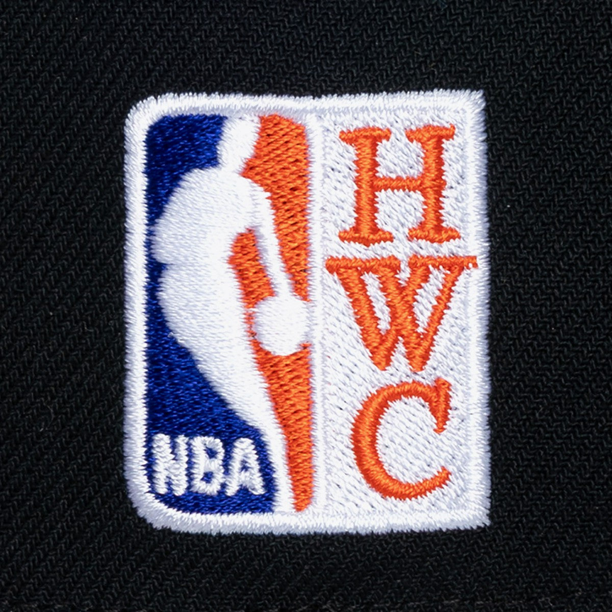 Mitchell & Ness - New York Knicks Hardwood Classics Legendary Away Pro-Pinch Adjustable Hat - Black