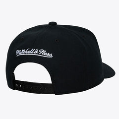 Mitchell & Ness - Chicago Bulls Hardwood Classics Legendary Away Pro-Pinch Adjustable Hat - White
