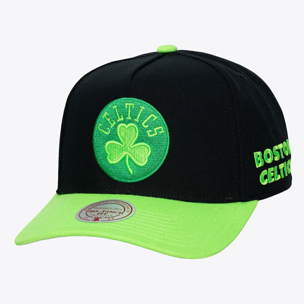 Mitchell & Ness - Boston Celtics Hardwood Classics Legendary Away Pro-Pinch Adjustable Hat - Black