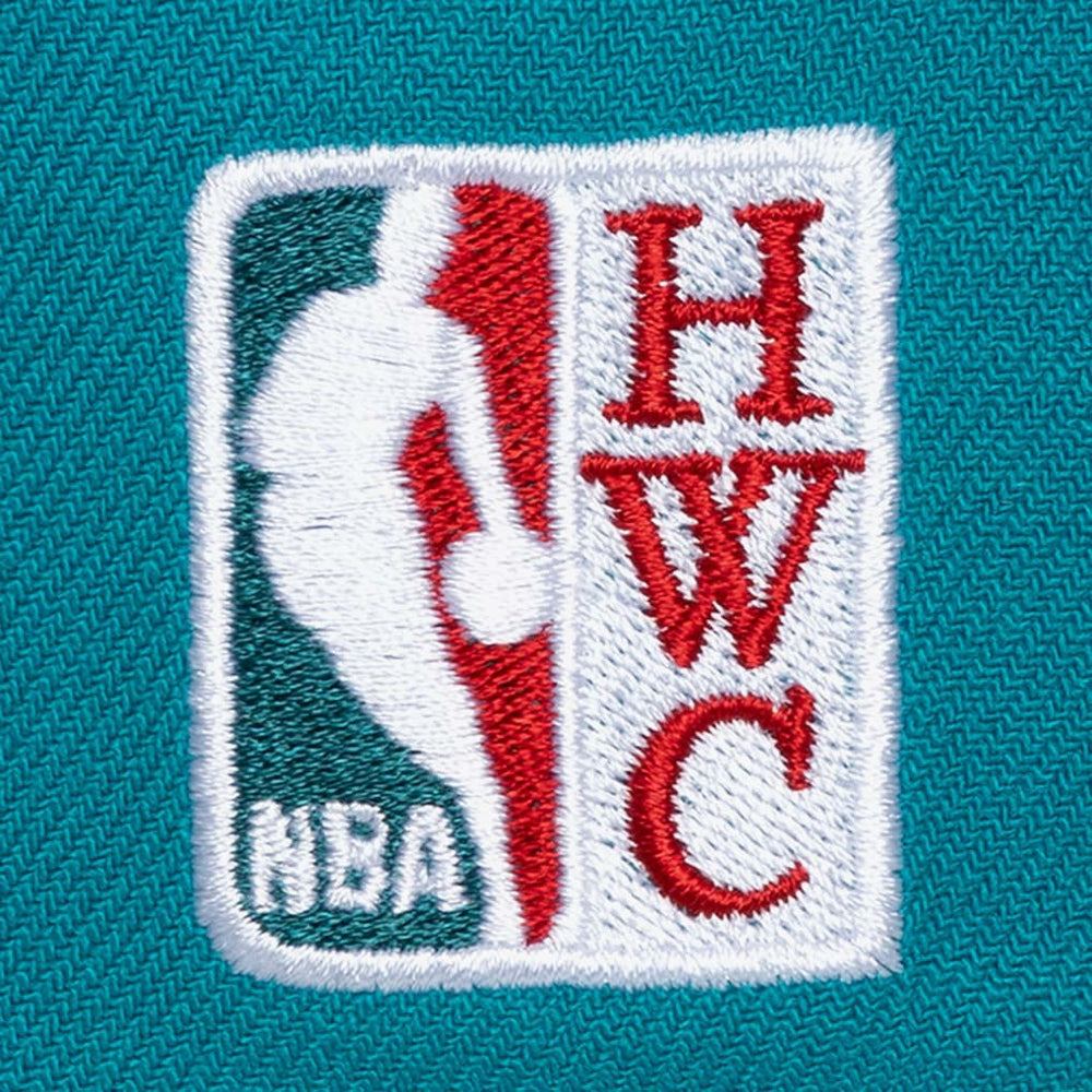 Mitchell & Ness - Detroit Pistons Hardwood Classics Legendary Away Pro-Pinch Adjustable Hat - Teal