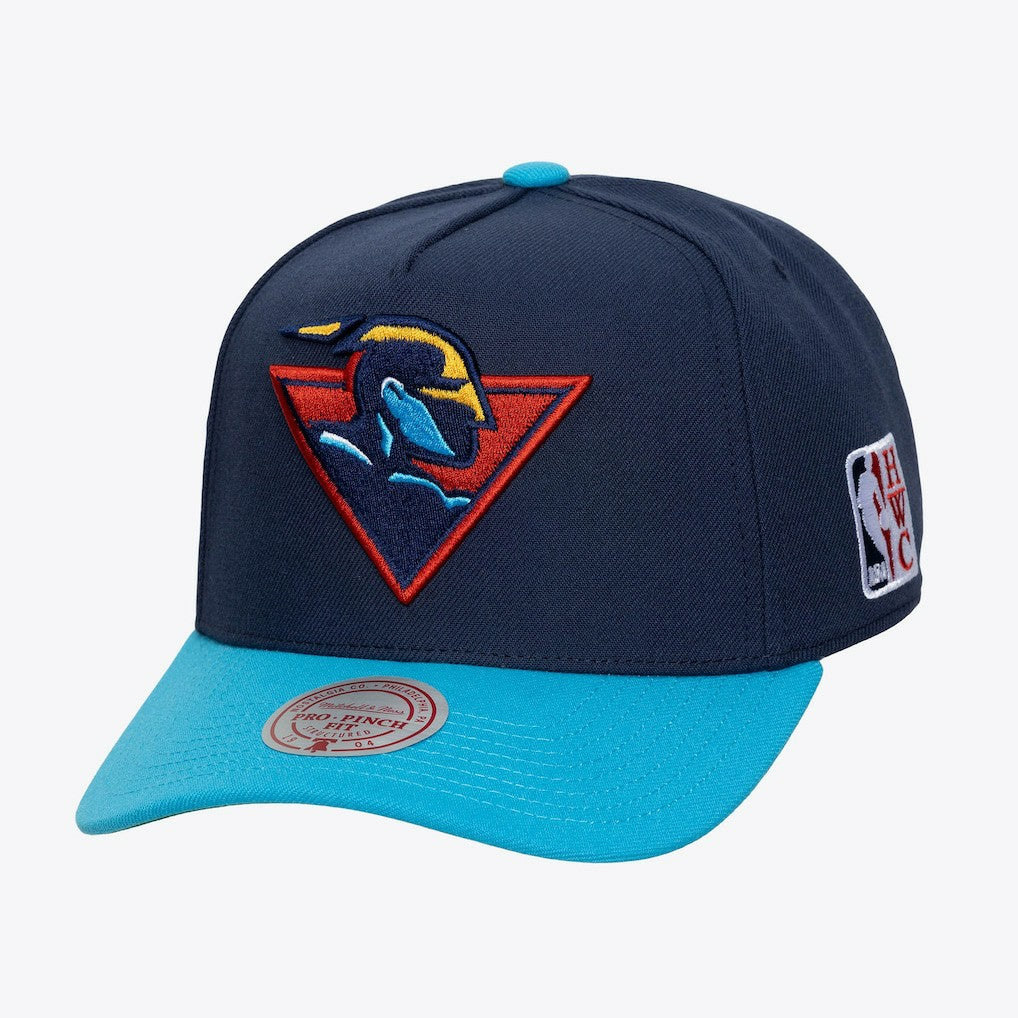Mitchell & Ness - Golden State Warriors Hardwood Classics Legendary Away Pro-Pinch Adjustable Hat - Navy