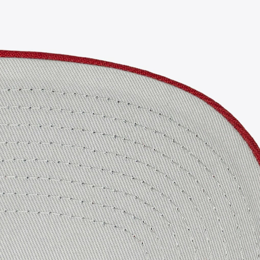 Mitchell & Ness - Chicago Bulls Legendary Home Pro Pinch Snapback Hat - Red