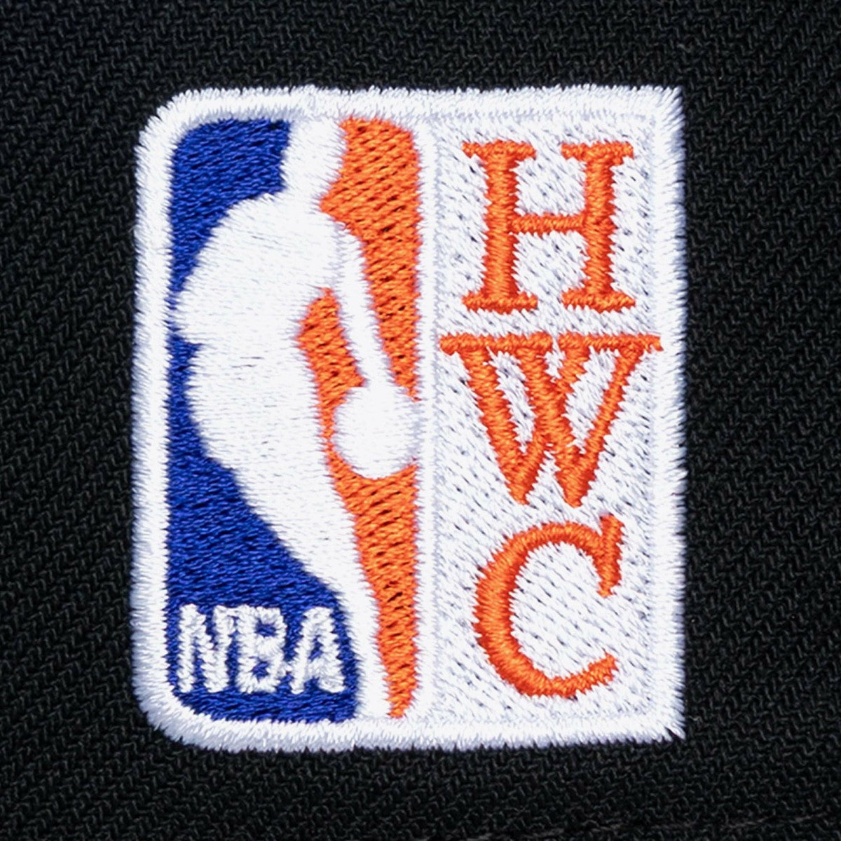 Mitchell & Ness - New York Knicks Legendary Home Pro Pinch Snapback Hat - Blue
