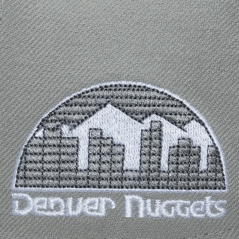 Mitchell & Ness - Denver Nuggets Thunderstorm Head Coach Pro Crown Snapback Hat - Gray